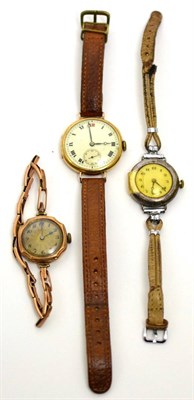 Lot 193 - A 9ct gold gents wristwatch and two other lady's wristwatches