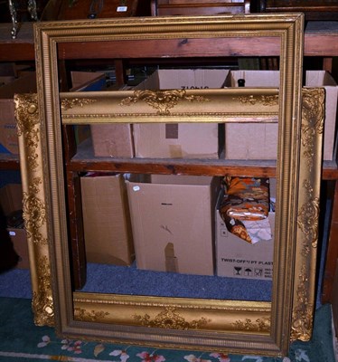 Lot 440 - Two gilt picture frames