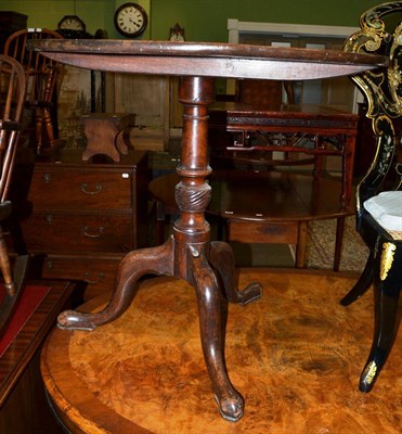 Lot 622 - George III fold over tripod table