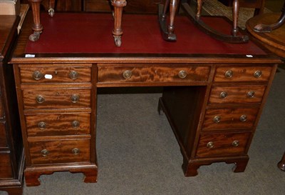 Lot 624 - Leather inset mahogany pedestal desk