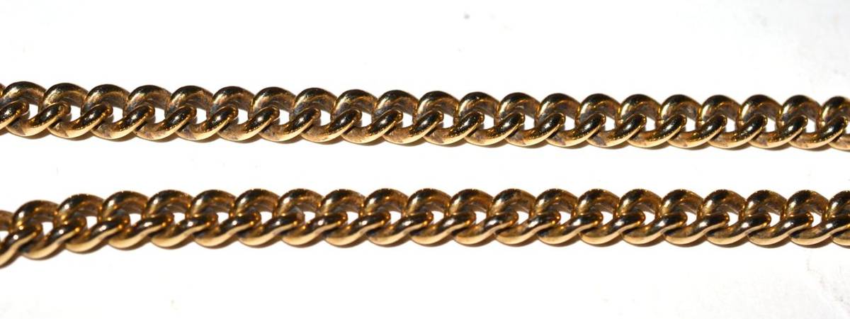 Lot 113 - A curb linked chain, clasp stamped '375'