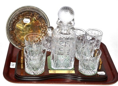 Lot 202 - A decanter and four tumbler set by Stuart on a wooden display tray, the decanters with a golf...