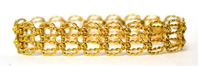 Lot 264 - A 9ct gold bracelet