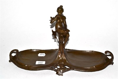 Lot 454 - A bronzed Art Nouveau figural centrepiece