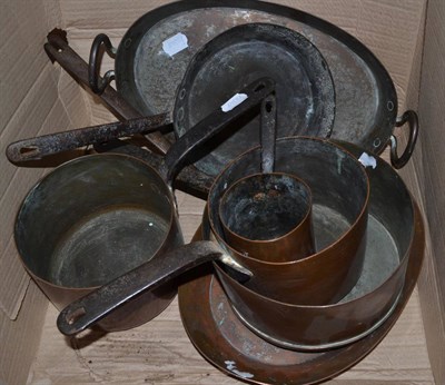 Lot 1019 - A collection of assorted copper pans