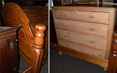 Lot 1257 - An oak washstand with tiled splash back together with matching four height chest of drawers and...