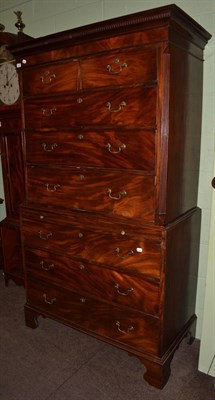 Lot 1387 - A George III mahogany chest on chest