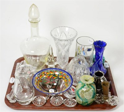 Lot 16 - A miscellaneous collection of glassware including Mdina vase etc (qty)