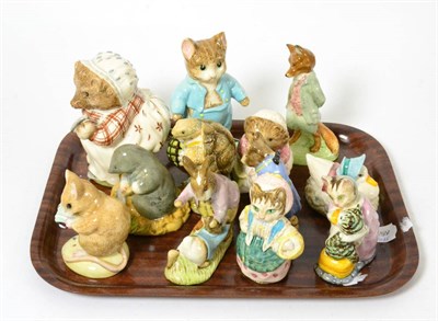 Lot 31 - A group of twelve Royal Albert Beatrix Potter figures, boxed