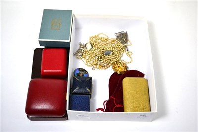 Lot 96 - A collection of costume jewellery including two 9ct chains and empty jewellery boxes