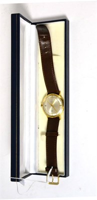Lot 100 - Luz automatic 18ct gold cased wristwatch