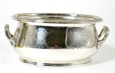 Lot 130 - A silver plated sugar bowl