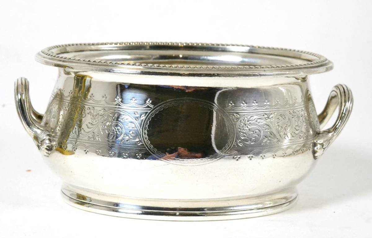 Lot 130 A silver plated sugar bowl