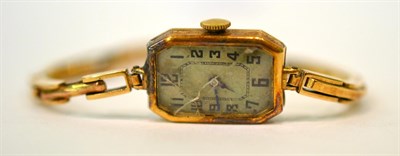 Lot 33 - A lady's 18ct gold wristwatch