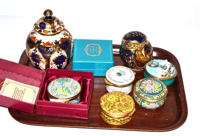 Lot 269 - A Royal Crown Derby Imari palette owl paperweight, gold button; together with a Royal Crown...