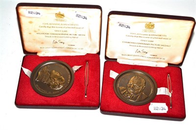 Lot 280 - A Wellington Commemorative Picture medal and a Churchill Commemorative Picture medal by Toye,...