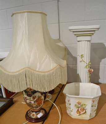 Lot 359 - A pair of modern Oriental table lamps, together with a Capodimonte jardiniere on stand