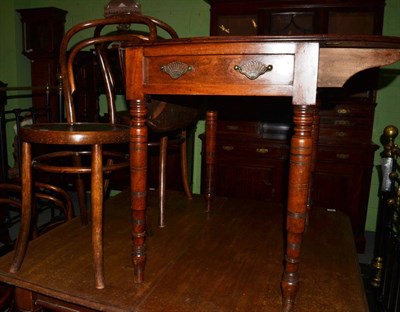 Lot 453 - A set of four Bentwood chairs and a Victorian mahogany Pembroke table