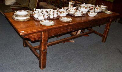 Lot 477 - 8ft pitch pine table