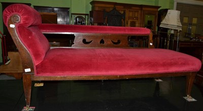 Lot 513 - A Victorian red upholstered chaise longue