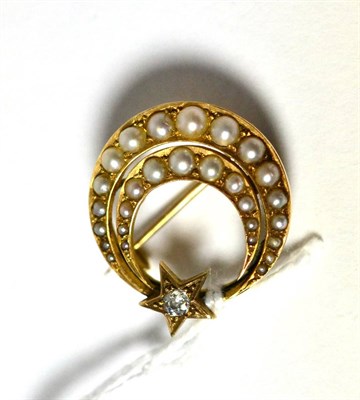 Lot 4 - A Victorian diamond and seed pearl brooch