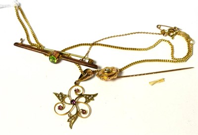Lot 288 - An Edwardian pink stone and seed pearl pendant on chain, a 9ct bar brooch and a stick pin