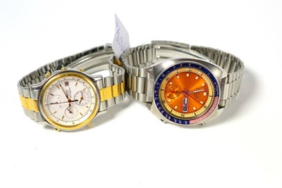 Lot 295 - A stainless steel Seiko chronograph wristwatch and a quartz chronograph Seiko wristwatch (2)