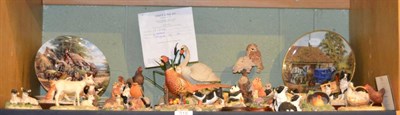 Lot 318 - A quantity of Border Fine Arts animal groups, plates etc. including 'A Long Day Ahead' and...