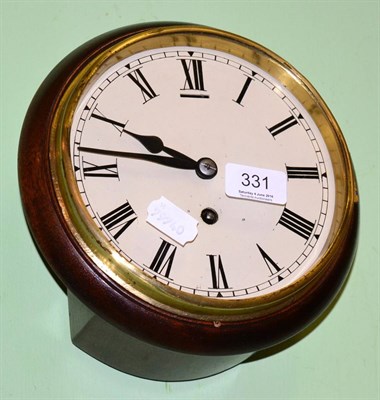 Lot 331 - An early 20th century wall timepiece