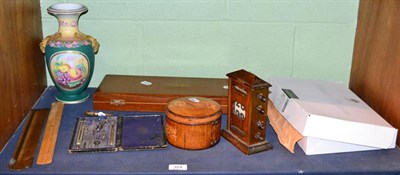 Lot 354 - A quantity of miscellaneous collectables including Mauchline ware, Tunbridge ware etc