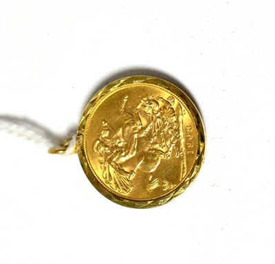 Lot 371 - A 1963 sovereign mounted as a charm