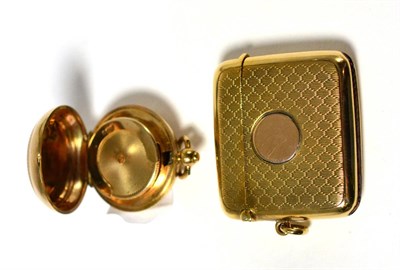 Lot 392 - A 9ct gold sovereign holder and a 9ct gold vesta case