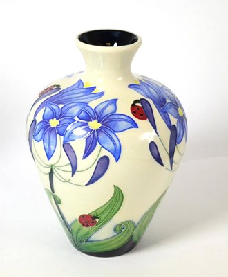 Lot 435 - A modern Moorcroft ";Fly Away Home"; pattern 03/7 vase (boxed)