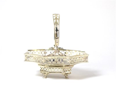 Lot 445 - A George V silver bonbon dish