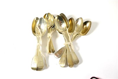 Lot 454 - Nineteen silver teaspoons (three sets)