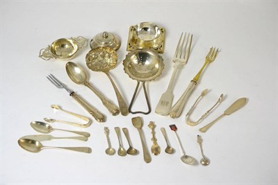 Lot 455 - A collection of mixed silver including flatware and an inkwell