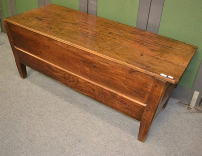 Lot 1183 - A large oak dough bin