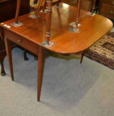 Lot 1199 - A mahogany Pembroke table