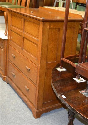 Lot 1283 - A 20th century oak mule chest