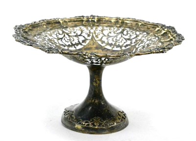 Lot 30 - A silver pierced pedestal dish, Birmingham 1907