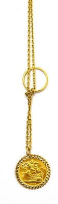 Lot 77 - A 1904 half sovereign mounted as a pendant, on chain, with a 22ct gold ring