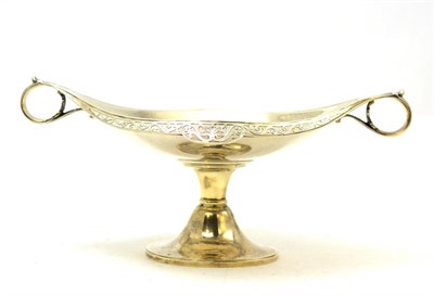 Lot 124 - Silver pedestal fruit bowl, Sheffield hallmark