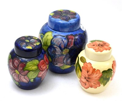 Lot 174 - A large Moorcroft anemone pattern ginger jar and cover together with a smaller anemone pattern...