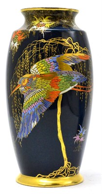 Lot 205 - An Art Deco Carltonware vase, Sketching Bird pattern