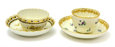 Lot 215 - Two tea bowls and saucers, one Derby and one Worcester