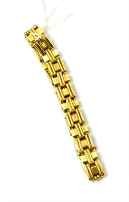 Lot 269 - A 9ct gold fancy bracelet