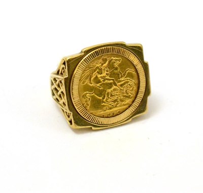 Lot 296 - A 1910 half sovereign in a ring mount