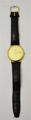 Lot 430 - Gent's 9ct gold quartz wristwatch, the dial signed Fillans