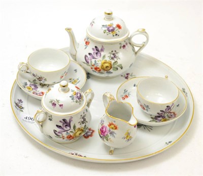 Lot 496 - A Meissen cabaret set