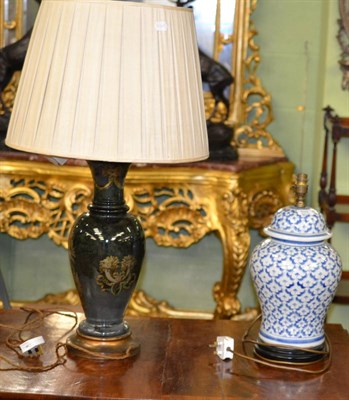 Lot 533 - A Chinese blue and white jar and cover converted to a table lamp together with a Victorian vase...